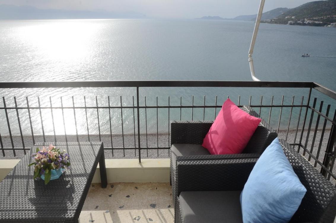 Captain'S Home Loutraki ภายนอก รูปภาพ