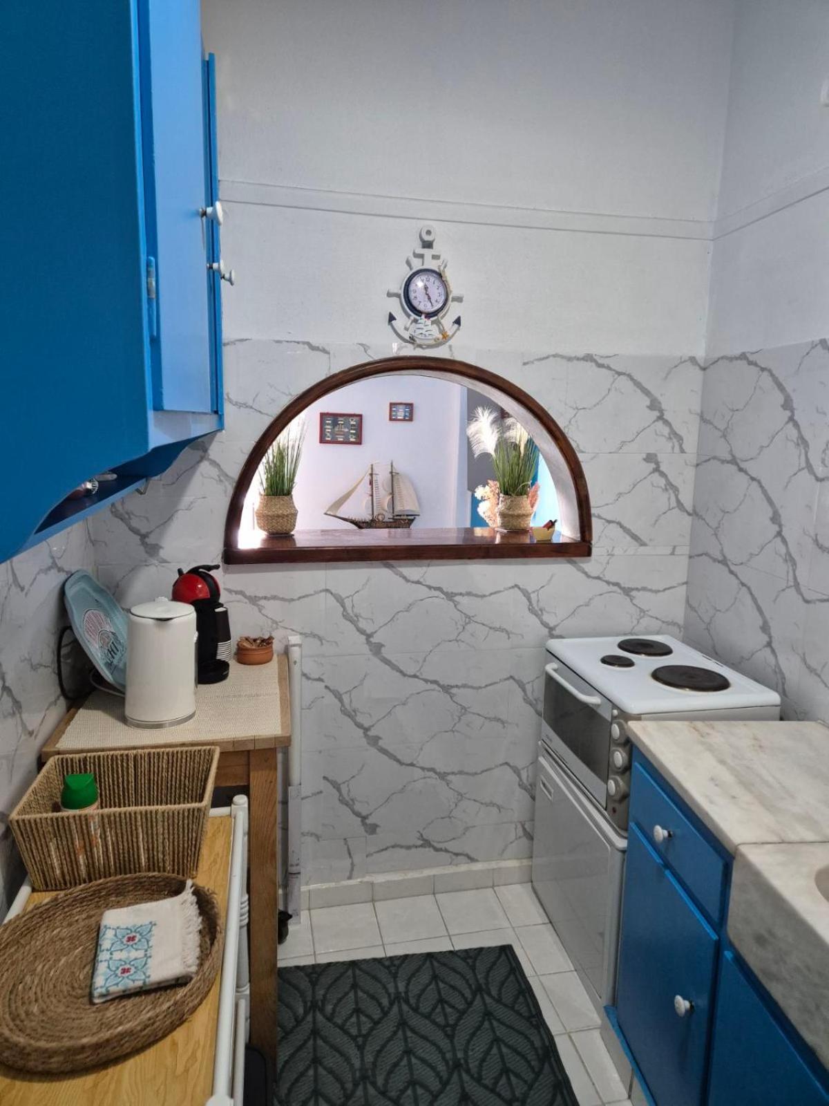 Captain'S Home Loutraki ภายนอก รูปภาพ